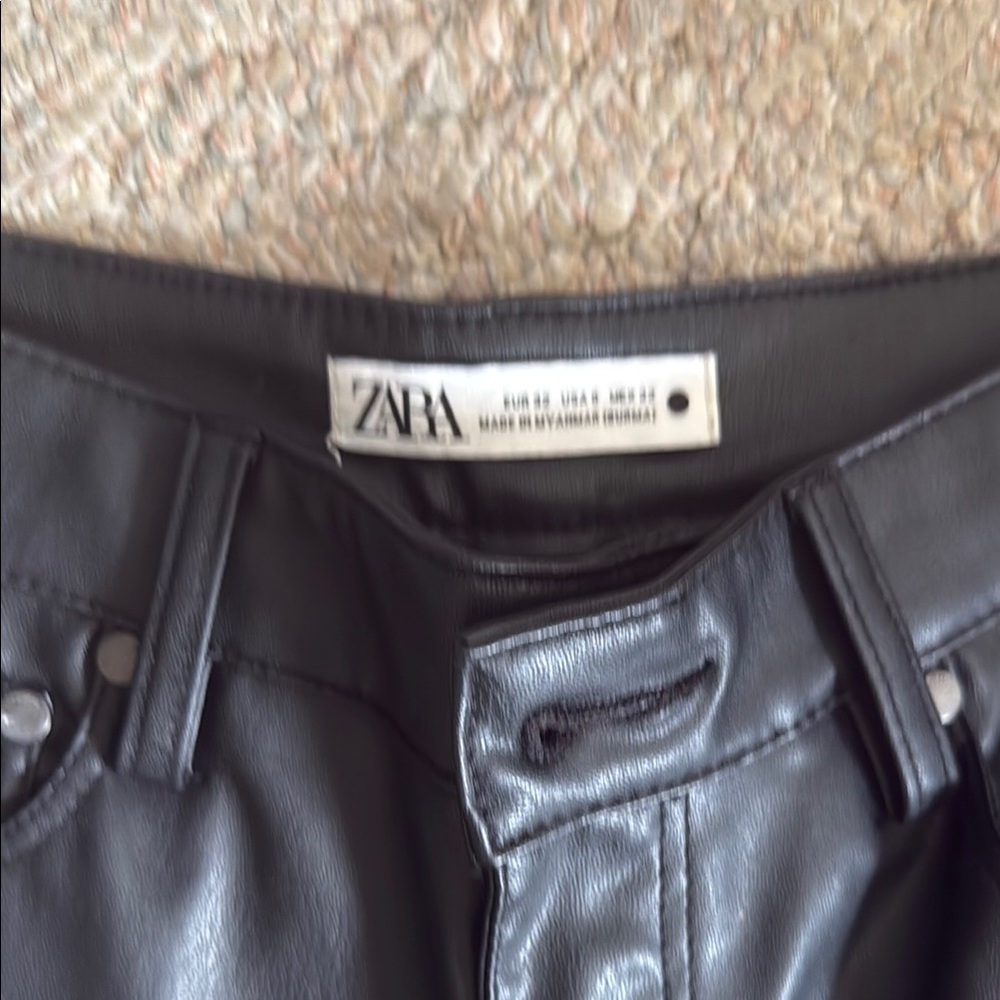 Women's ZARA LEATHER (look) super comfy  Black Jeans. Like new condition